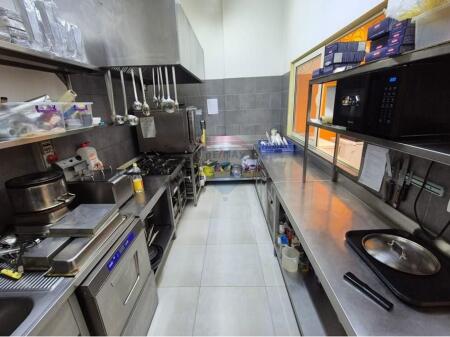 Negozio - In Affitto - Farmacia 10, Tirana