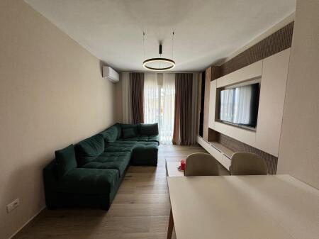 Jepet me qera apartment 2+1 modern pallat i ri  lagja 13 durres