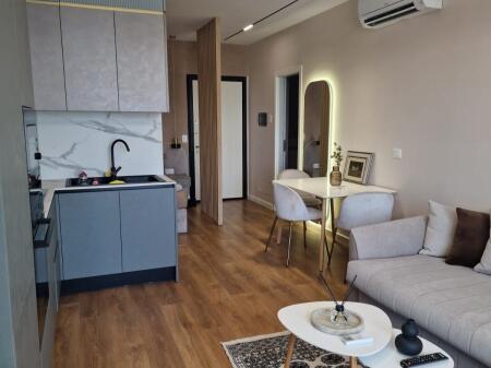 Shitet Apartament 1+1