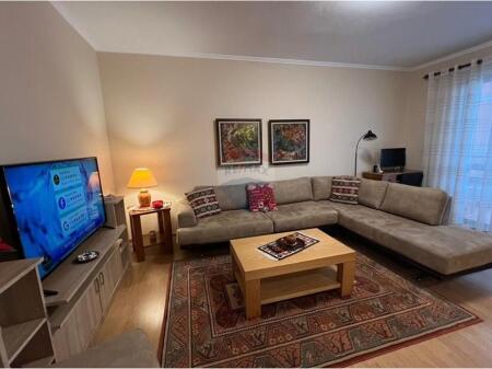 Jepet me Qira Apartament 1+1 te Pazari i Ri