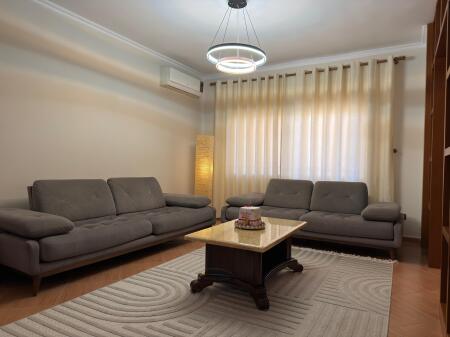 APARTAMENT 2+1 ME QIRA VLORE BULEVARD