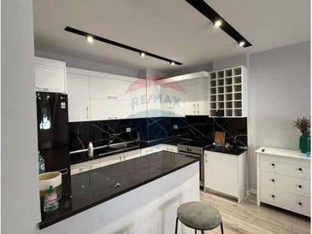 Apartament me qera 1+1 te Liqeni i Thate