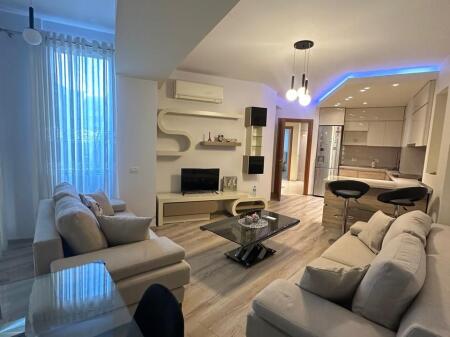 🏡 Apartament 2+1 me Qira – Komuna e Parisit