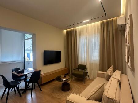 🏠 Apartment 1+1 for Rent – Barricade Street