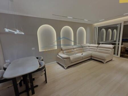 For sale, Apartment 2+1+2, Former Exhibition, Tirana