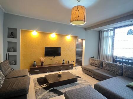 In affitto 2+1+2 presso l'ex Esposizione