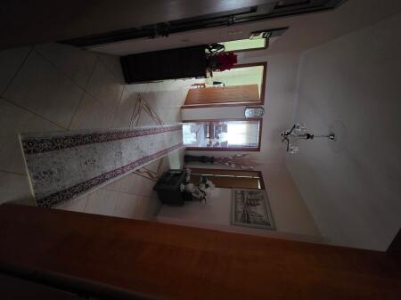 Shitet apartment 150m² ne vilë trekatëshe