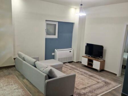 🏠 Shtëpi 2+1 me Qira – Pranë Stacionit të Trenit