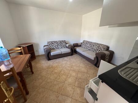 Apartament 1+1 me qira 5 minuta nga spitali 3