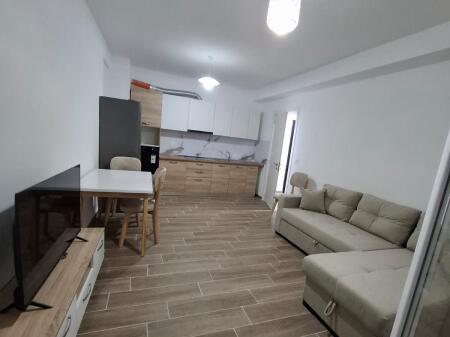 apartament 2+1 me qira tek 5 maji