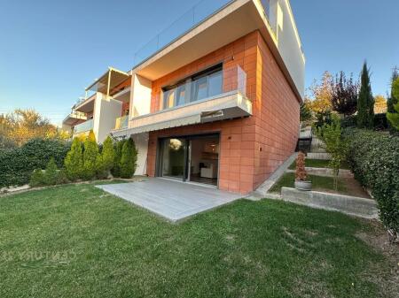 Vile ne Rezidencen Olive Grove!