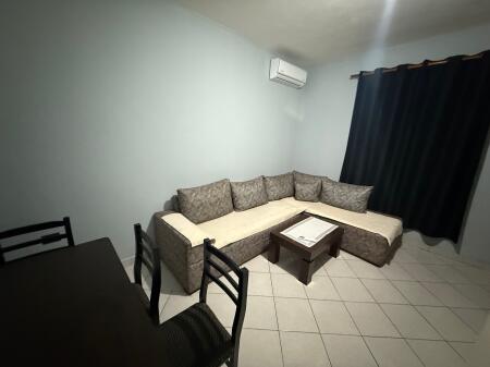 Siri kodra, shtepi me qera 1+1,  40,000 leke