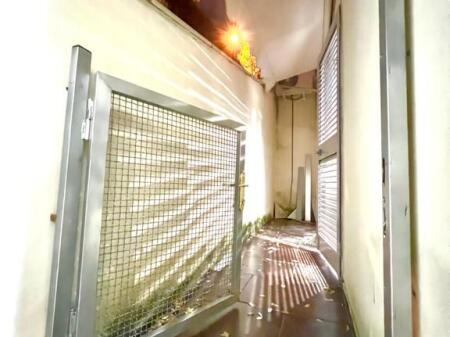 Liqeni i Thate, shitet garsionere 60,001 €