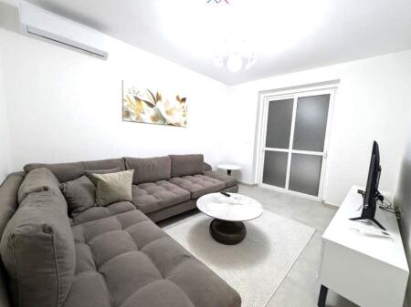 Apartament Me Qera 2+1 Tek Selvia (ID B221384) Tirane