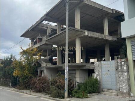 WE SELL A THREE-STORY BUILDING IN SAUK!