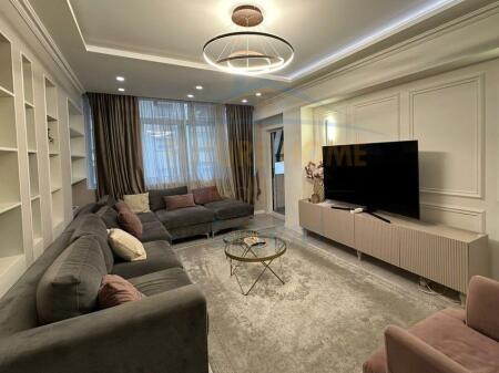 Qera, Apartament 3+1+2, Rruga Margarita Tutulani, Tiranë.