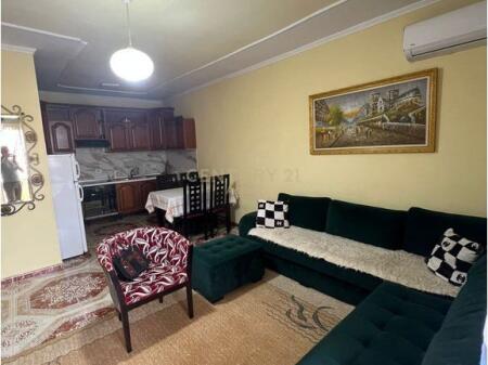 In vendita appartamento 2+1 vicino a QSUT, Via “Kongresi i Manastirit”.