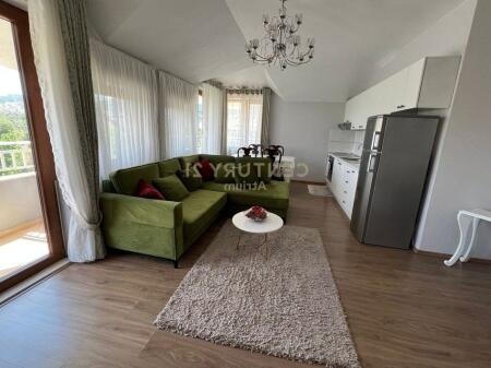 Apartament 3+1 me qira tek Liqeni Artificial  ,  