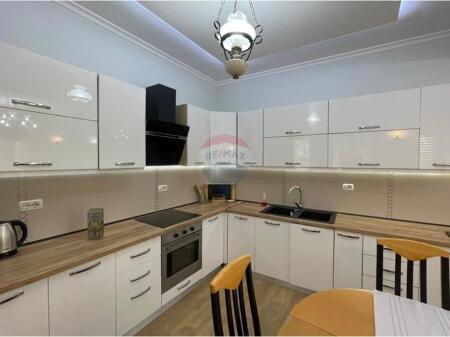 2+1 apartment for rent on Durres Street, behind the Ministry of Education