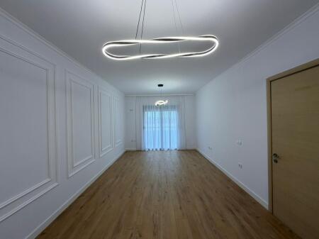 Apartament 2+1 per shitje prane Hotel Marinaj ne Astir.