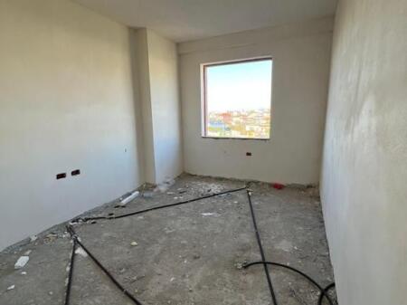 Apartment 3+1 for sale-Paskuqan