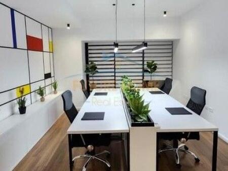 Affitto, Spazio ufficio, Square 21, Via Kavaja, Tirana !