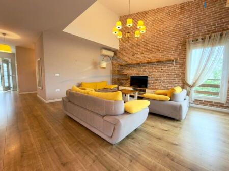 Rent, Apartment 3+1+2+2 Parking Spaces