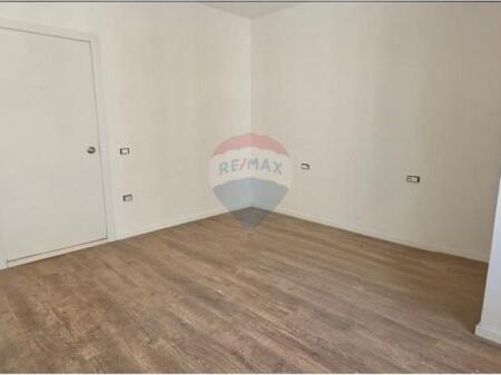 Apartament - Për Shitje - Rruga Dritan Hoxha, Tiranë(ID: 530201017-649)