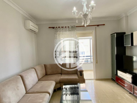 Apartament 1+1 , per qira prane Florida Plazh