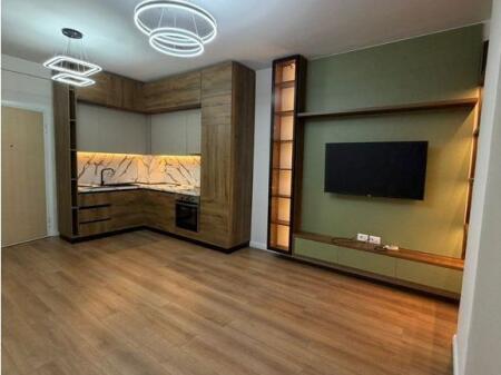 Apartament 1+1 per qera te Komuna e Parisit!