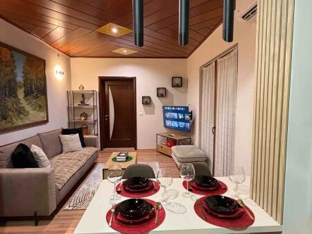 APARTAMENT ME QERA 1+1 RRUGA E KAVAJES 60.000 LEKE