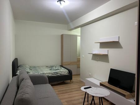 SHITET SUPER GARSIONIERE , 30M larg detit , SHKEMBI KAVAJES .