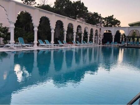 SUPER HOTEL PER SHITJE NE GOLEM, 180 M NGA DETI!