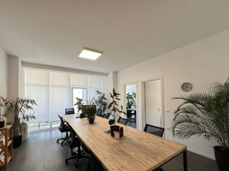 Zyrë për qira – Komuna e Parisit, Kompleksi Kika 2!