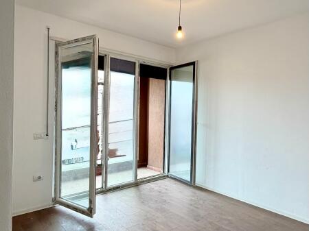 📍 NEW BAZAAR – BUSINESS PREMISES FOR RENT