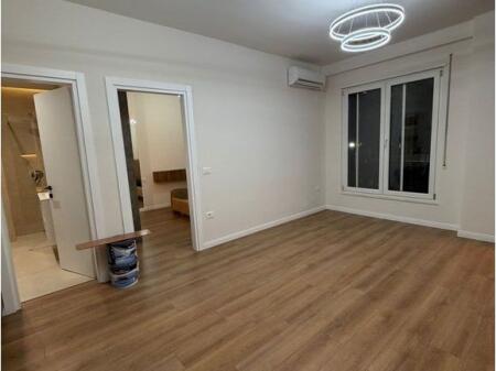 Apartment 1+1 for rent in Komuna e Parisit!