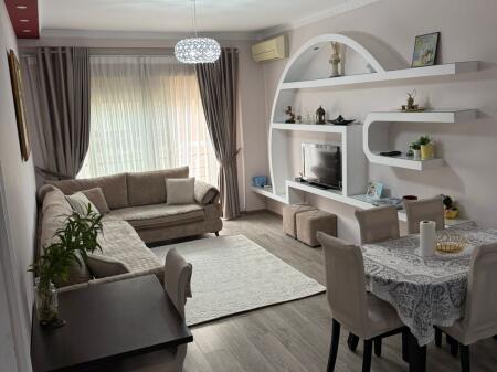 Apartament 1+1, Don Bosko!