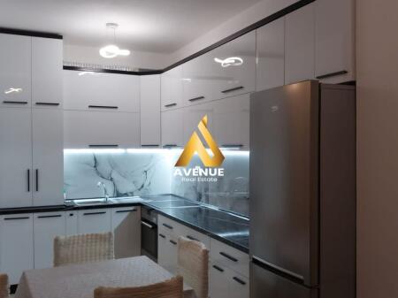 Appartamento 1+1 in affitto ad Astir, Tirana