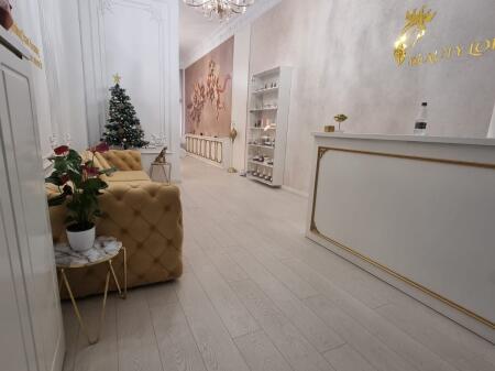 Shitet biznes tek Garden Building, Rruga e Kavajes