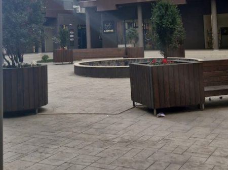 Appartamento 1+1, Yzberisht!