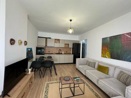 Appartamento 1+1 in affitto a Yzberisht, vicino a Nela 3!