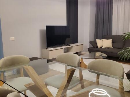 Super ap 2+1 al lago secco (complesso met invest) con posto auto