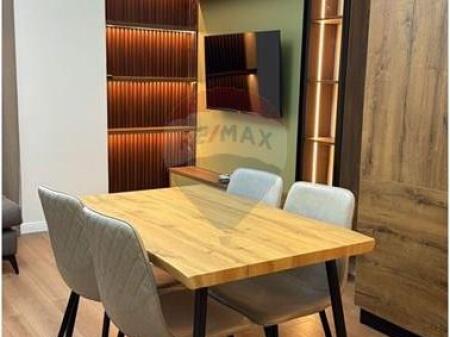 Apartament me qira te Komuna e Parisit