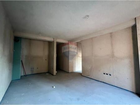 Apartment 2+1 near Kryegjyshates Ali Demi street!