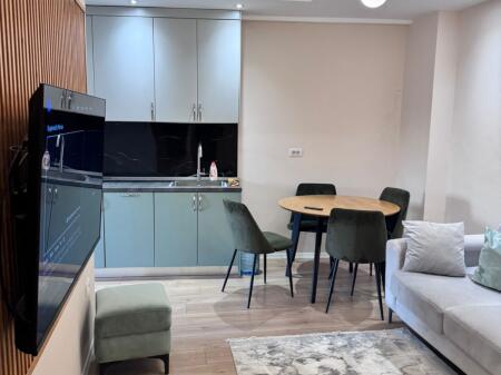 Jepet  me qira 1+1 SELITE RR.HAMDI PEPO 500€