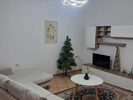 Jepet me qera apart 1+1 perballe Ambasades USA