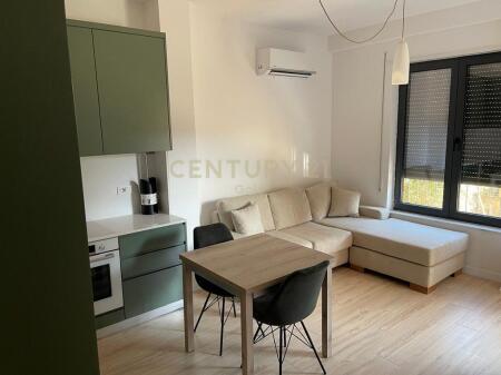 Japim me qira Apartament 1+1+ Post Parkimi!