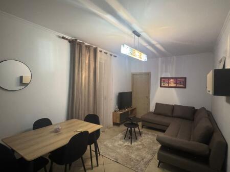 🏢A few minutes away from the 21 Dhjetori Intersection, a furnished 3+1 apartment is for rent 700Euro