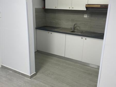 ZYRE ME QERA 113 M2 BULEVARDI BAJRAM CURRI 800 EURO