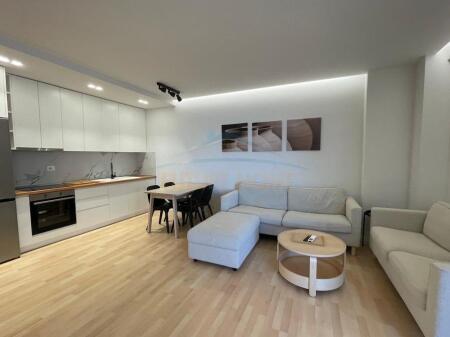 Shitet, Apartament 2+1, Lungomare, Vlore.